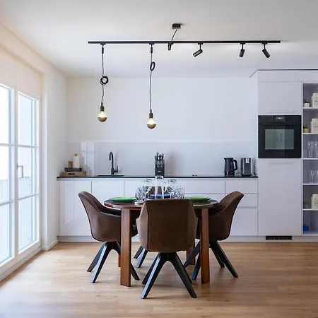 C8 In Der Altstadt Inklusive Parkplaetzen Apartman Überlingen